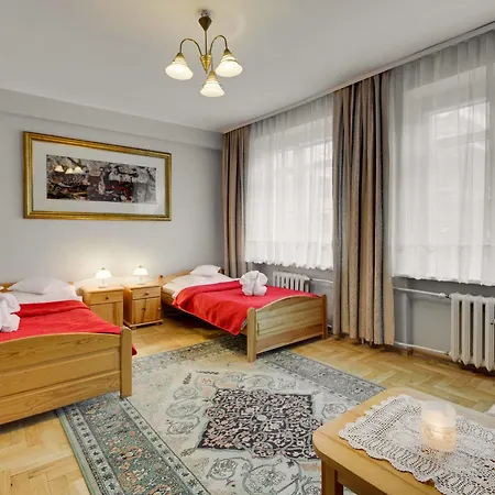 Aparthotel Dom Aktora